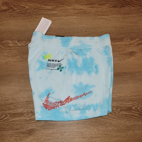 New Nike Women's Sportswear Fleece Shorts Size Large Blue Cloud DM1547-474 - Picture 2 of 8